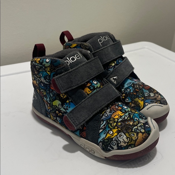 PLAE Kids Sneakers - Gray and Red with Multicolor Pattern - Picture 2 of 8